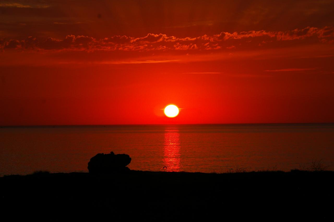 Le soir vue de la maison vers la pointe du Raz 